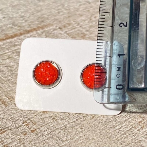 5/$25 NEW Red Solid Druzy Earrings Silver Stud Earrings Crystals Sparkle Earring - Picture 3 of 4